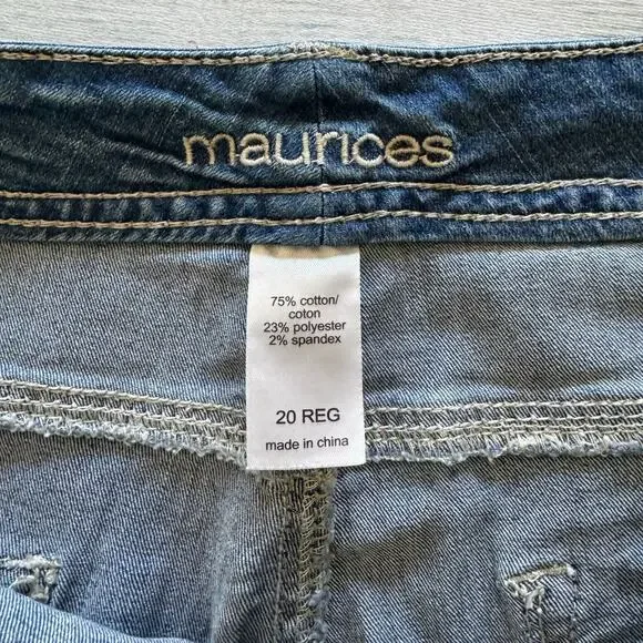 Maurices 20R Light Wash Tapered Leg Jeans - Picture 3 of 4